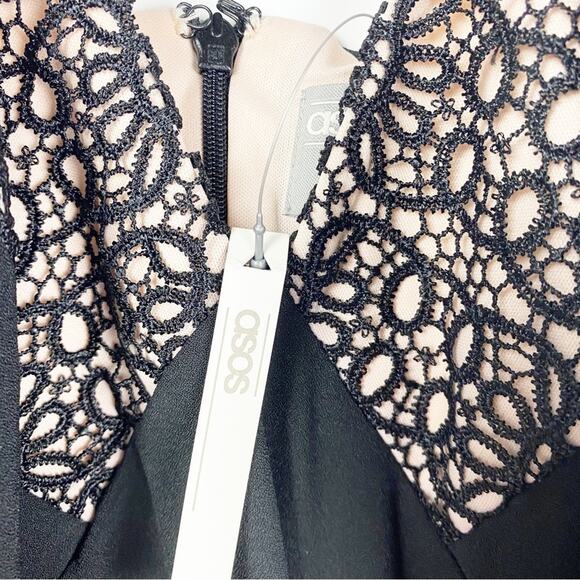 New With Tags ASOS Plunge Jumpsuit Laser Etched Bodice Black Womens Size 8 - Picture 8 of 13